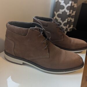 Men's Brown Leather Hopson Chukka Boots Johnston and Murphy size 13